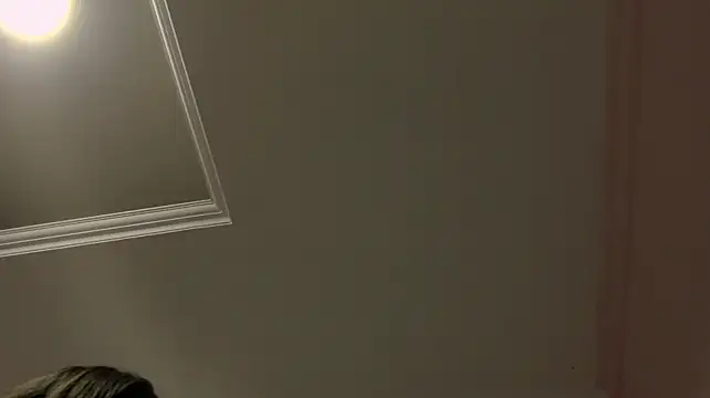 skysaenz Chat XXX live