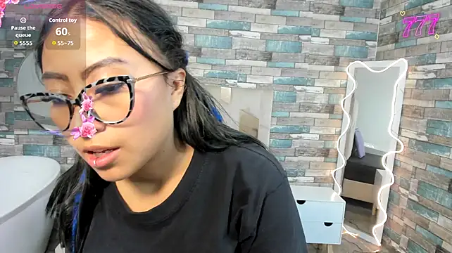 Amhira_Tay 라이브 XXX 채팅