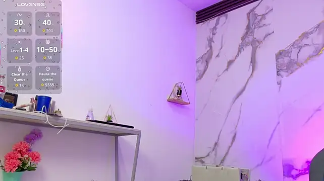 dariah_jhonson Show in webcam