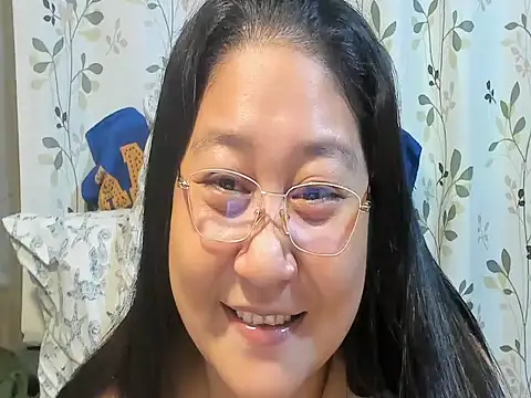CHUBBY_ANGEL09's Webcam Show