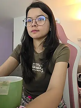 Chat +18 de azumiichan ao vivo