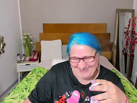 Sugarmommy_69X Chat XXX in diretta