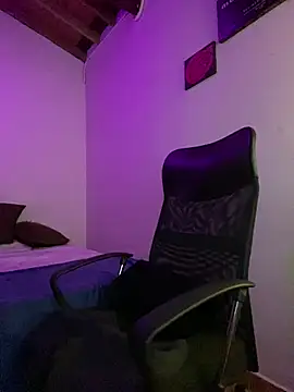 Chat +18 de oreuk_dv ao vivo
