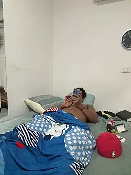 bigdick211292 网络视讯表演