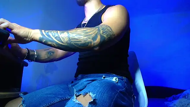 XanderCage99 Шоу с уебкамера