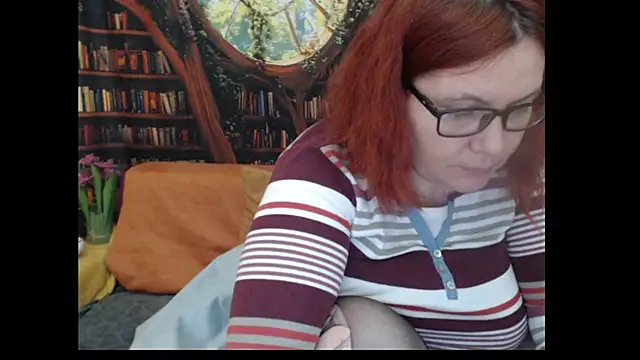 PlayfullMature Chat XXX in diretta