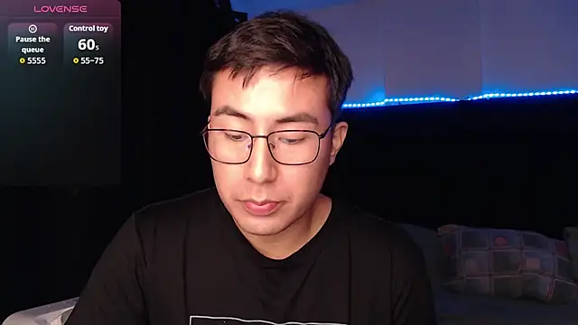 Вебкам-шоу andrewmhilton_