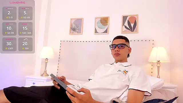 liian_23 Show Webcam