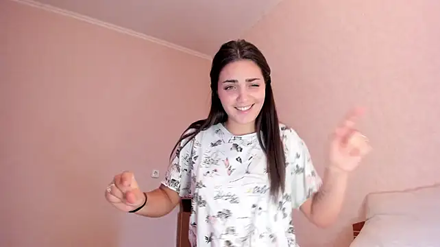 دردشة RaysaQuin الجنسية المباشرة