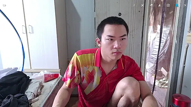 dyjdddttj 现场XXX聊天