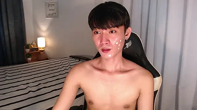 asian_dai Pertunjukan Webcam