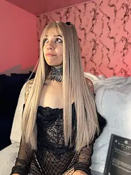Lunai_gh – Live XXX-chat