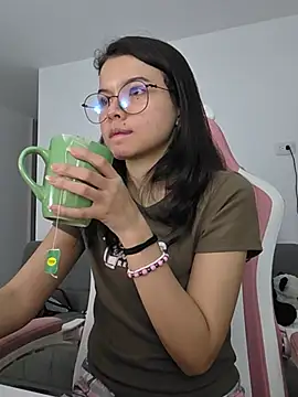 azumiichan Adlı Modelin Canlı XXX Sohbeti