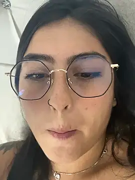 Czat XXX na żywo – Blue_Petite