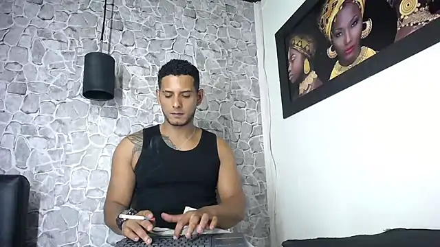 Chris_Dick23 Adlı Modelin Canlı XXX Sohbeti