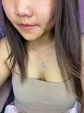 Sunset-yll Adlı Modelin Canlı XXX Sohbeti