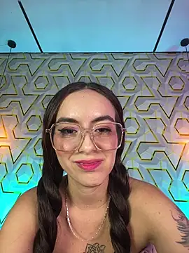 MelanyyJhonson15's Live XXX Chat