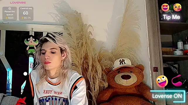 Вебкам-шоу honey_skin