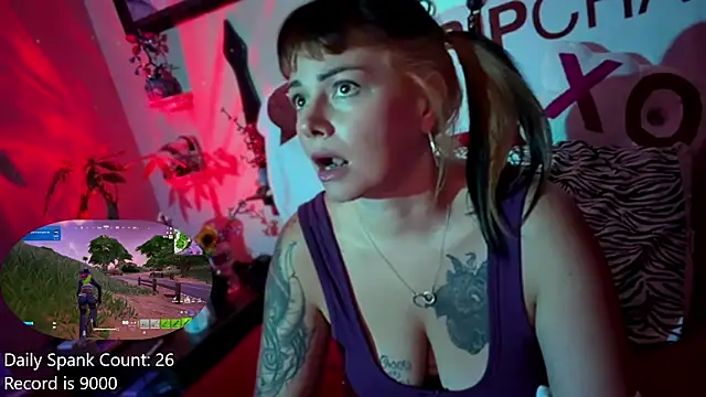 MarlaFknSinger's Live XXX Chat