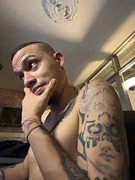 AlphaMasterXxx live XXX chat