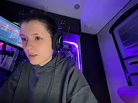 Lilactease's Live XXX Chat