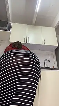 دردشة Chloee_Peach الجنسية المباشرة