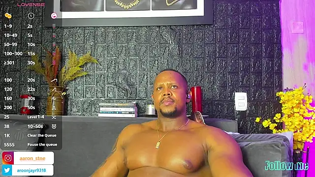 Czat XXX na żywo – Aaron_ST