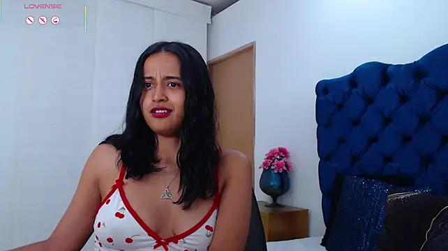 Chat +18 de Lili666_ ao vivo