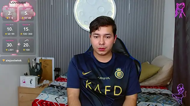 XXX chat uživo modela Julian_Smith21