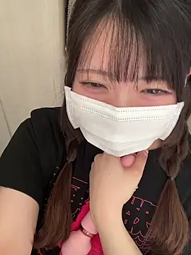 y-u-r-a-33 Chat XXX live