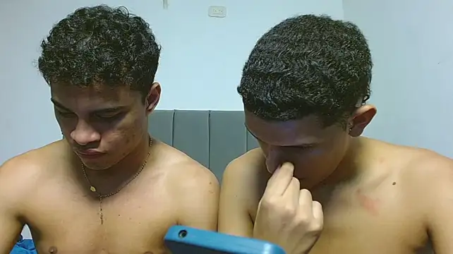 Jose_And_Daniel Live XXX-chat