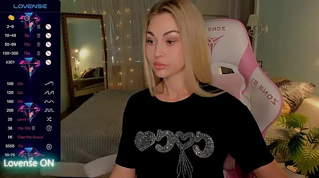 دردشة AdeleRoberts الجنسية المباشرة