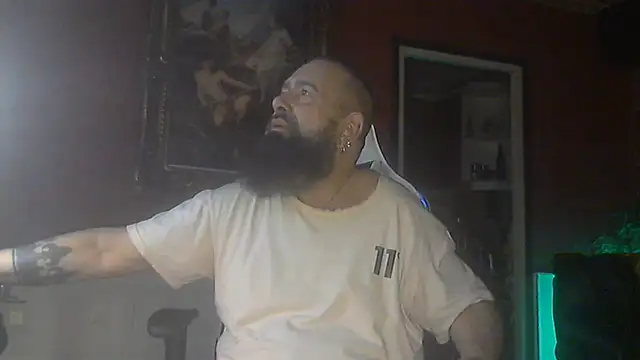 maseurbeardedpig Chat XXX live