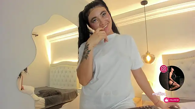 Онлайн чат XXX emilly_duque