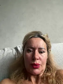 Tania201243 – Naživo XXX chat