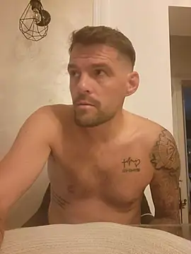 Show de xxraul87 na webcam