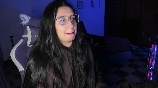 tellmemaddie Chat XXX in diretta