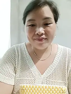 nana_nana99 Adlı Modelin Canlı XXX Sohbeti