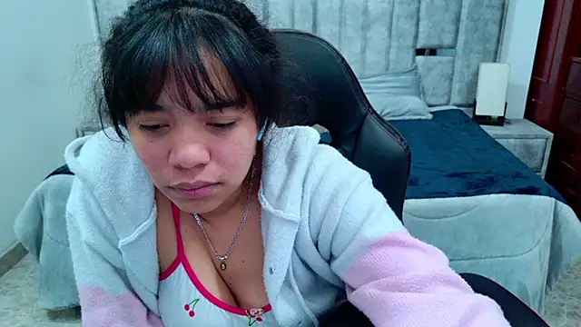 Czat XXX na żywo – laureentt_