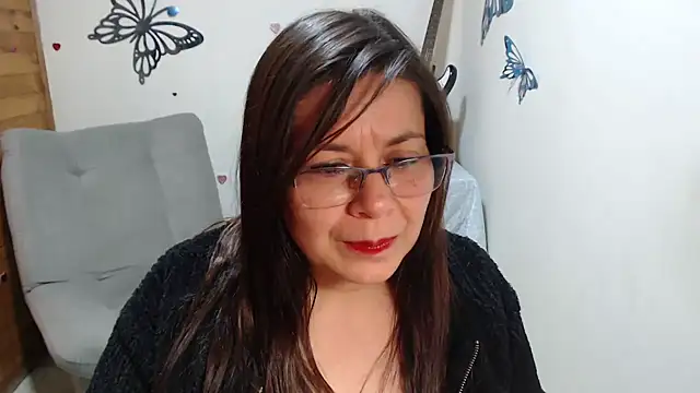 lilisa777 Adlı Modelin Canlı XXX Sohbeti