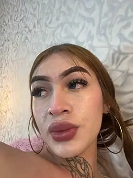 lizz_lunna Adlı Modelin Canlı XXX Sohbeti