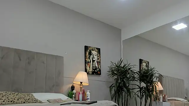 Онлайн чат XXX Angie_abby