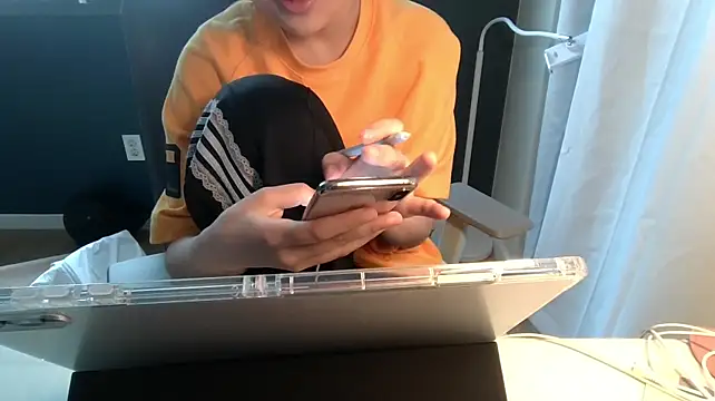 Cockoroach3333 웹캠 쇼