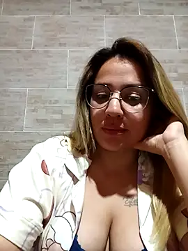 Chatroom XXX en direct de roma_luci