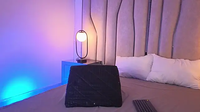 Chat +18 de lian_cameron ao vivo