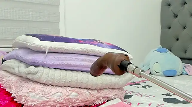 Elizabeth_18_のライブXXXチャット