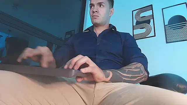 Show de ALPHA_DOMINUS_ na webcam