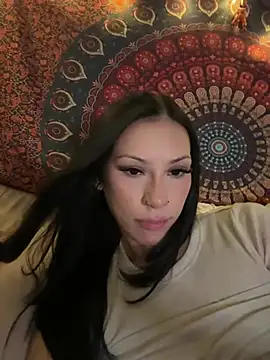 carmenbabyluv Show in webcam