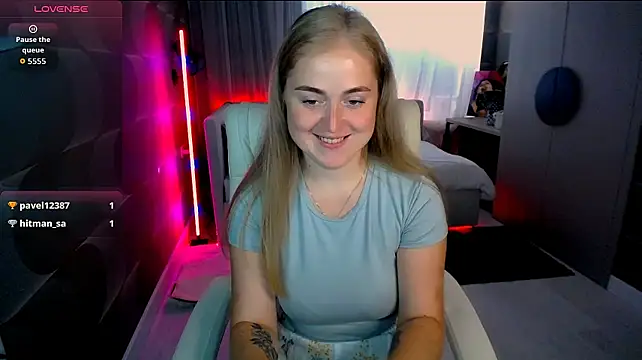 צ'אט XXX בשידור חי של Kate_Moan