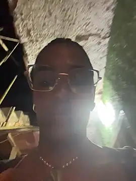 FlorSalvaje_ Chat XXX in diretta